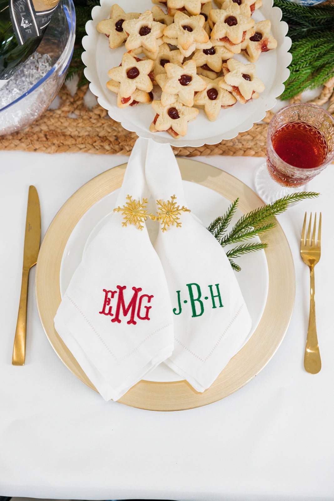 Embroidered Monogram Dinner Napkin Set