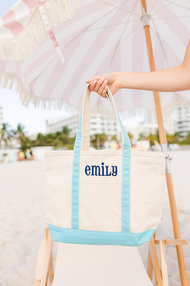 Personalized beach bag with zipper store